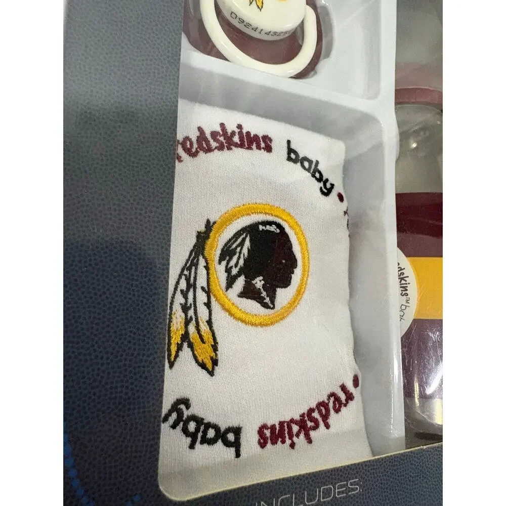 Vintage Licensed Washington Redskins Kickoff Collection 3 Piece Baby Feeding Set